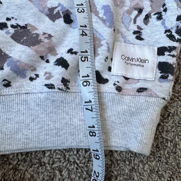 Calvin Klein Cropped Camo Sweatshirt- Size XL - Picture 9 of 9